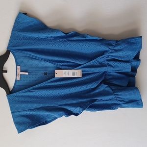 New BCBG generation EYELET Blouse Small Riviera Color